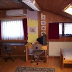 Rooms4young