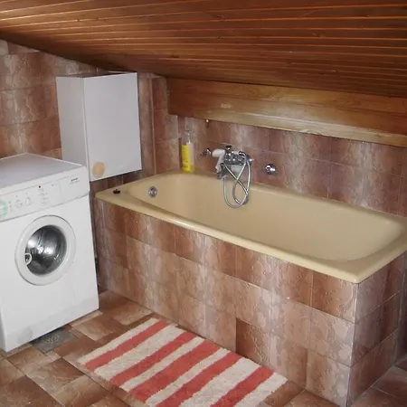 Guest house Rooms4young