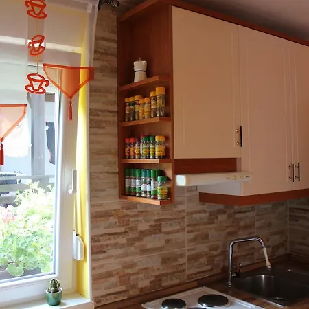 Guest house Rooms4young *