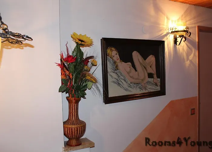 Rooms4young Gasthuis *